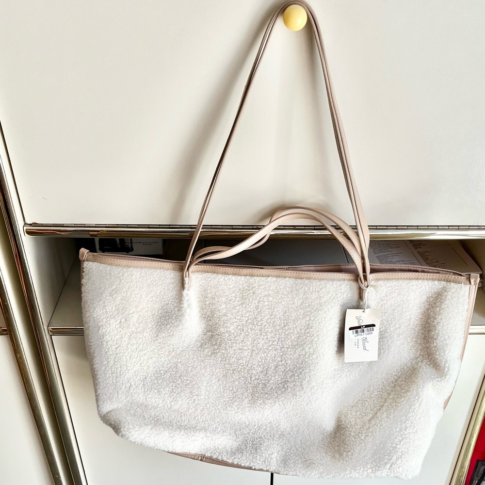 Sherpa Cream Tote Bag - Picture 3 of 7